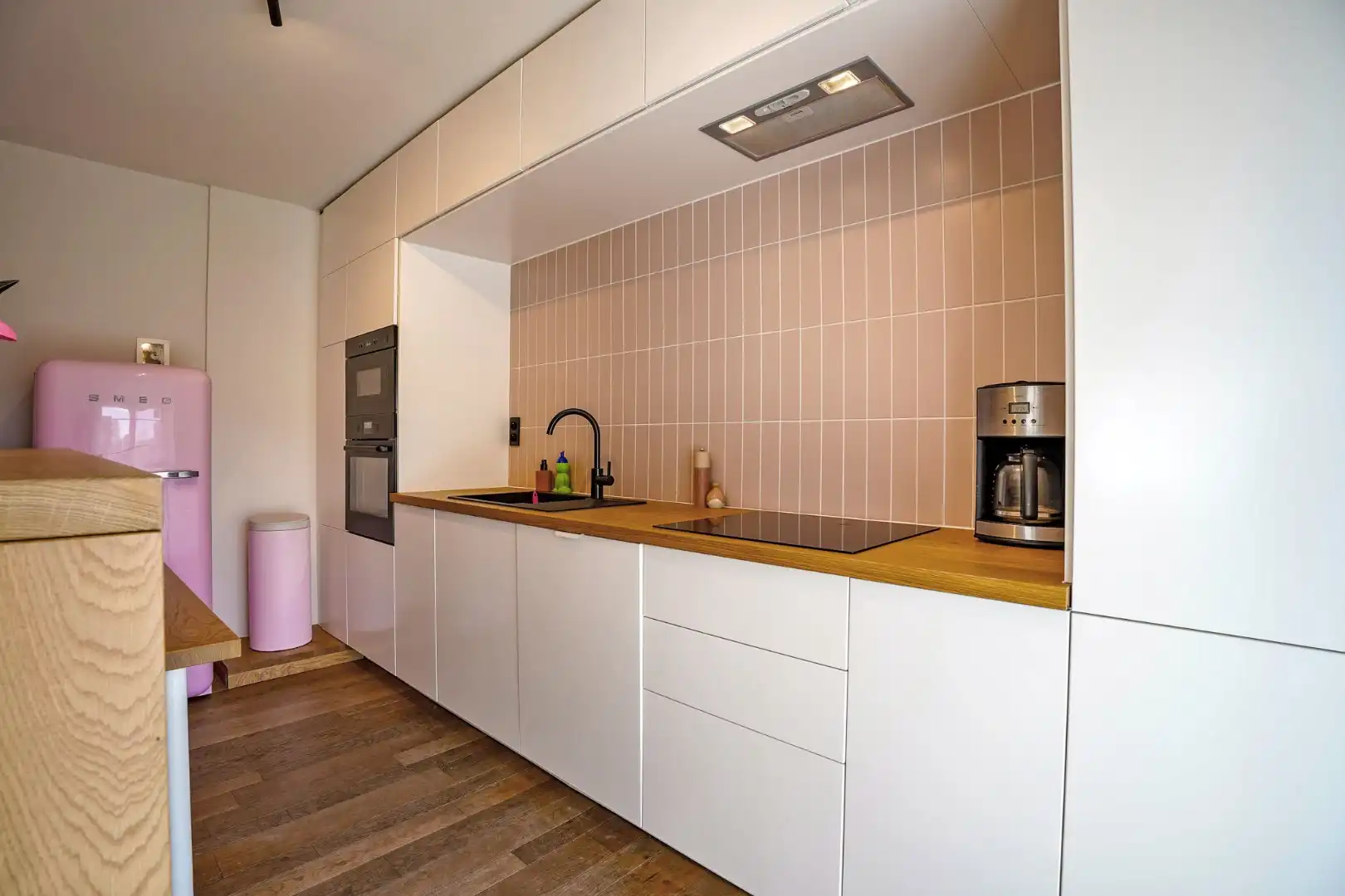 Instapklaar en lichtrijk 3-slaapkamerappartement (109 m²)met terras en parkeerplaats te Oostduinkerke.  foto 6