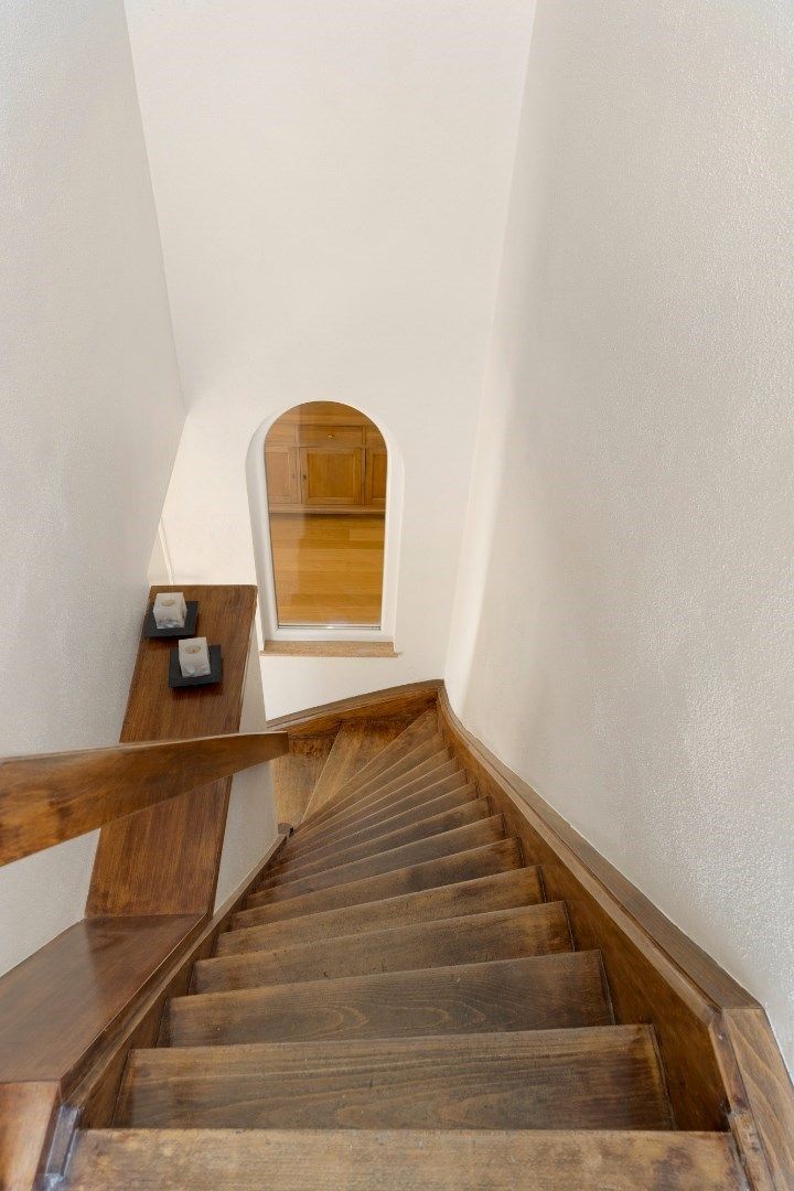 Prachtig gerenoveerde vrijstaande woning met heerlijke tuin met zwembad op 16a16ca foto 16