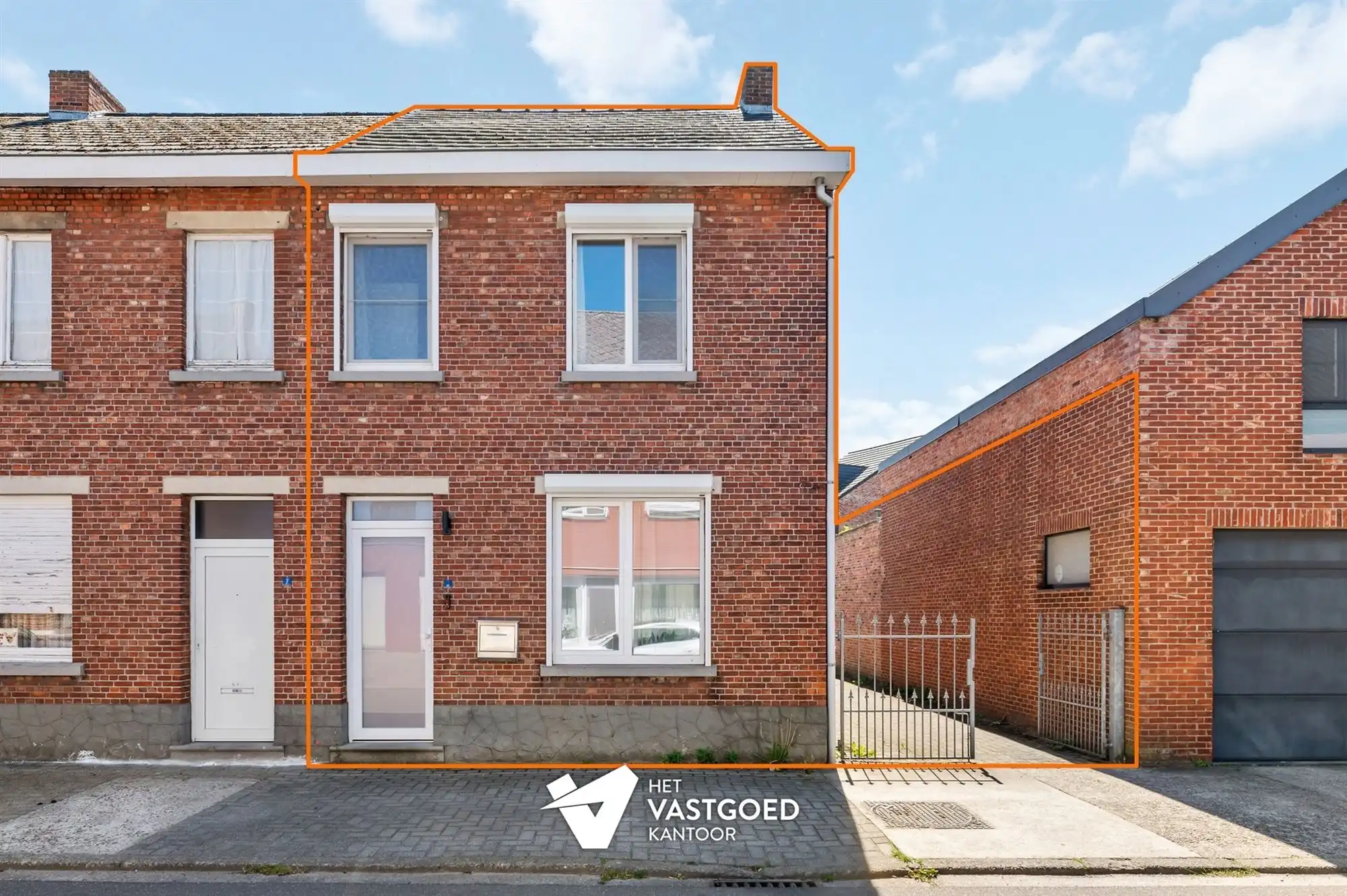 VOLLEDIG GERENOVEERDE WONING MET 3 SLAAPKAMERS VLAK BIJ BERINGEN-CENTRUM foto 2