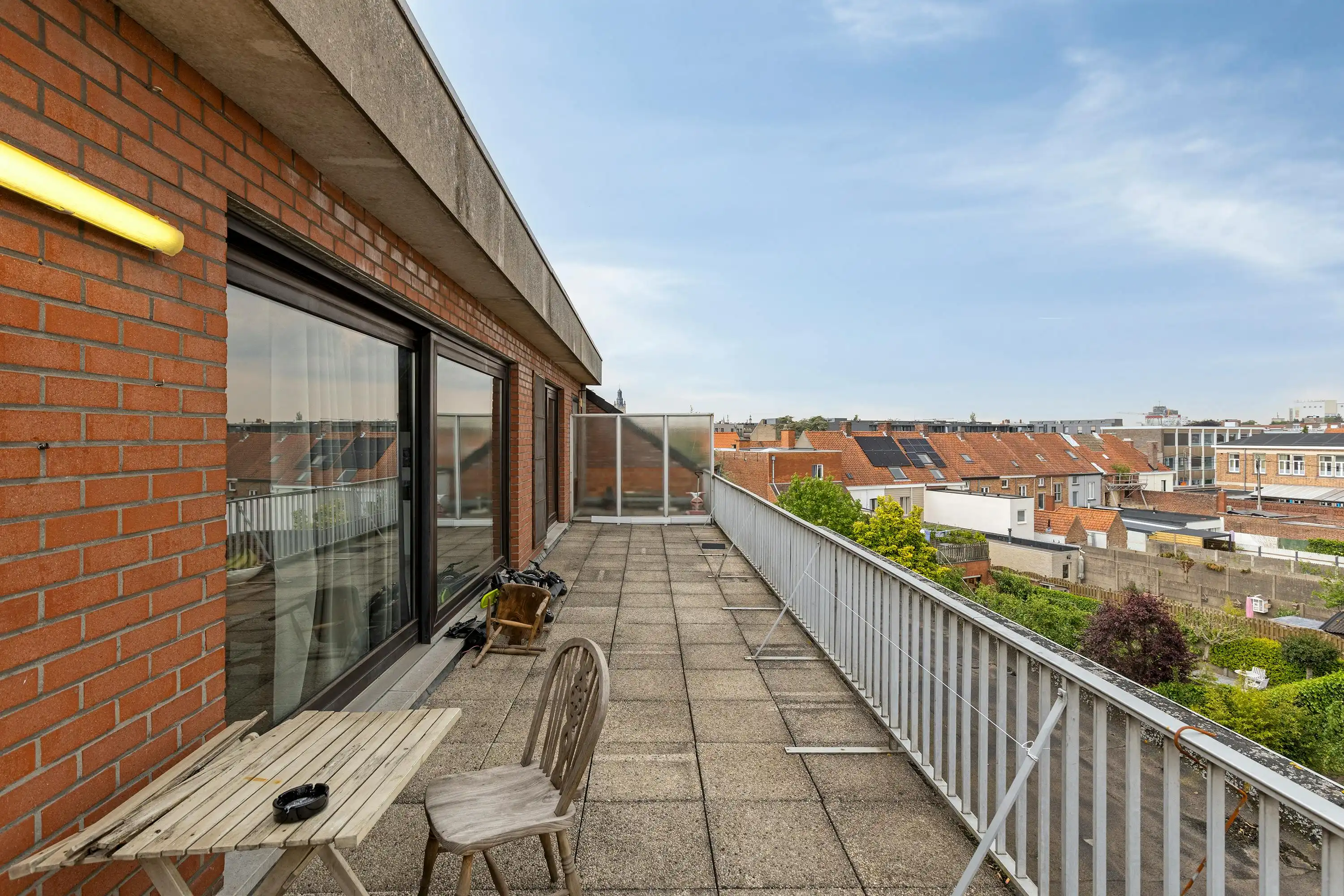Appartement met prachtig terras te koop in centrum Roeselare foto 2