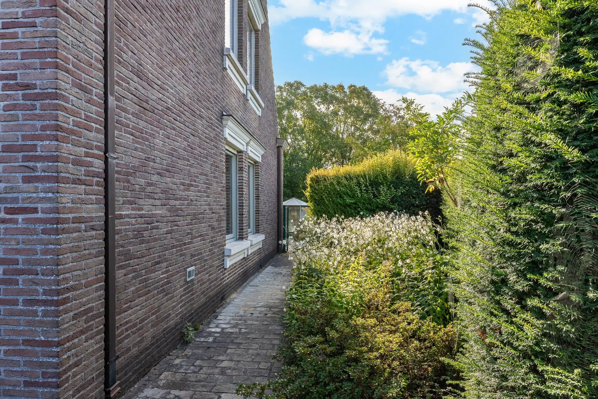 Charmante villa met panoramisch zicht op een toplocatie foto 3