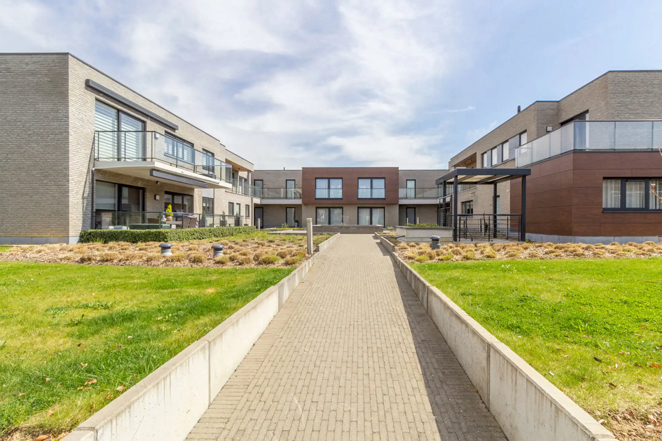 Appartement te huur foto {{pictureIndex}}