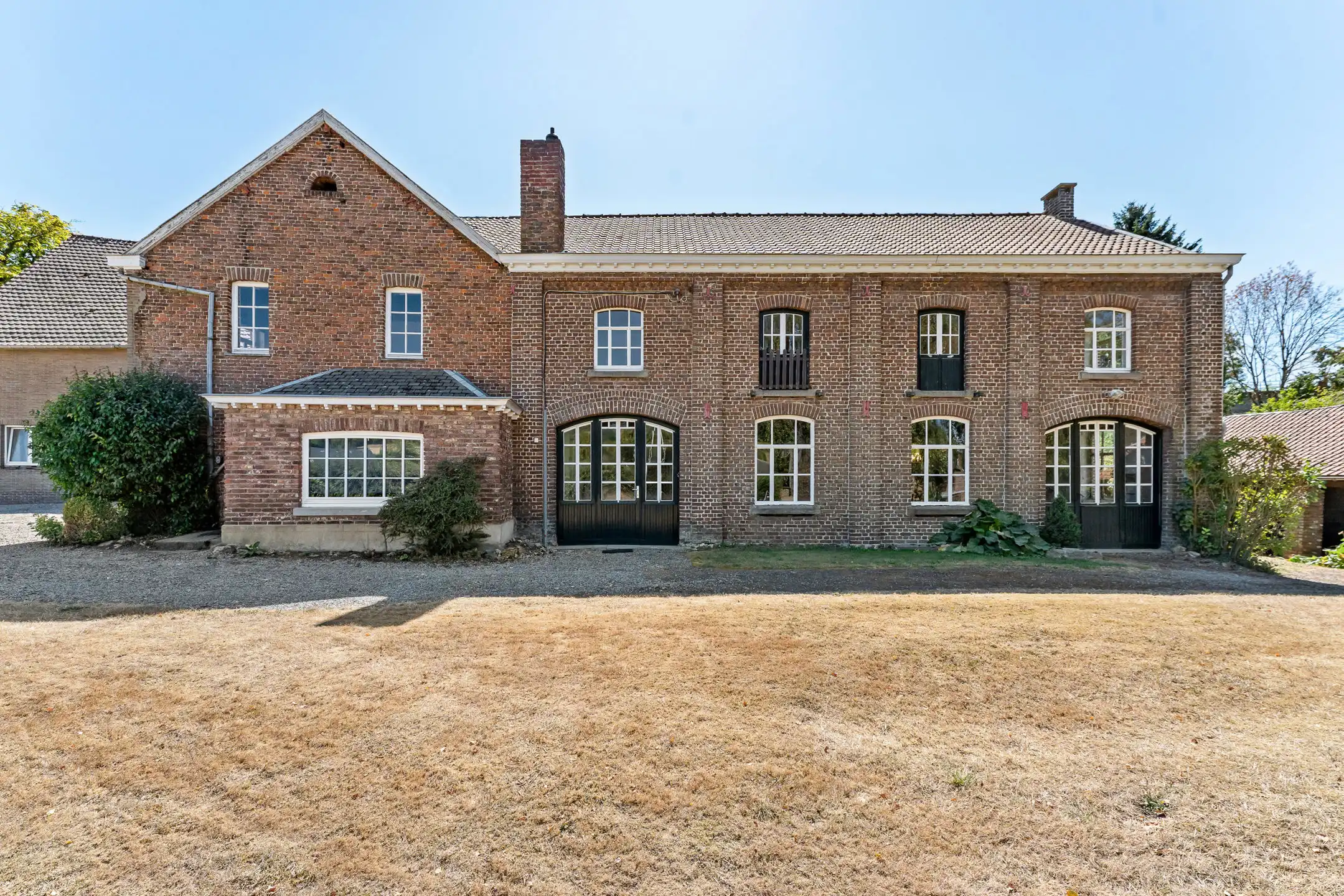 Hoofdfoto van de publicatie: Karaktervolle woning met atelier in de Voerstreek