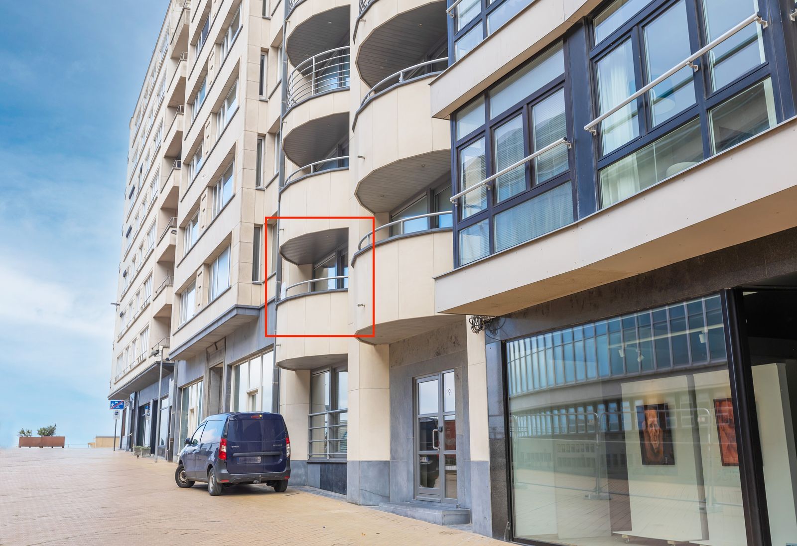 Modern appartement met 2 slaapkamers en lateraal zeezicht in Oostende foto 13