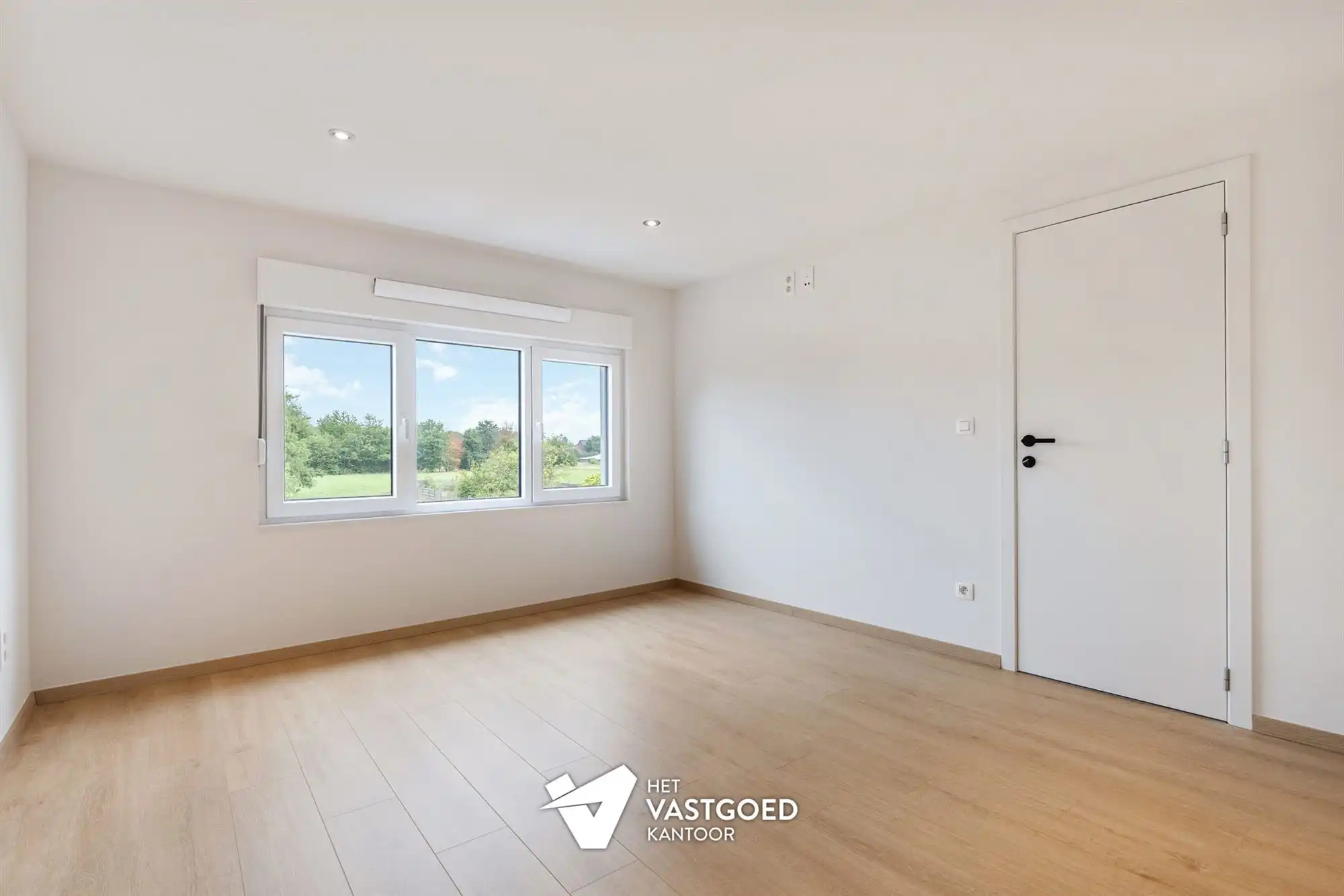 KWALITATIEF GERENOVEERDE WONING VLAKBIJ CENTRUM foto 11