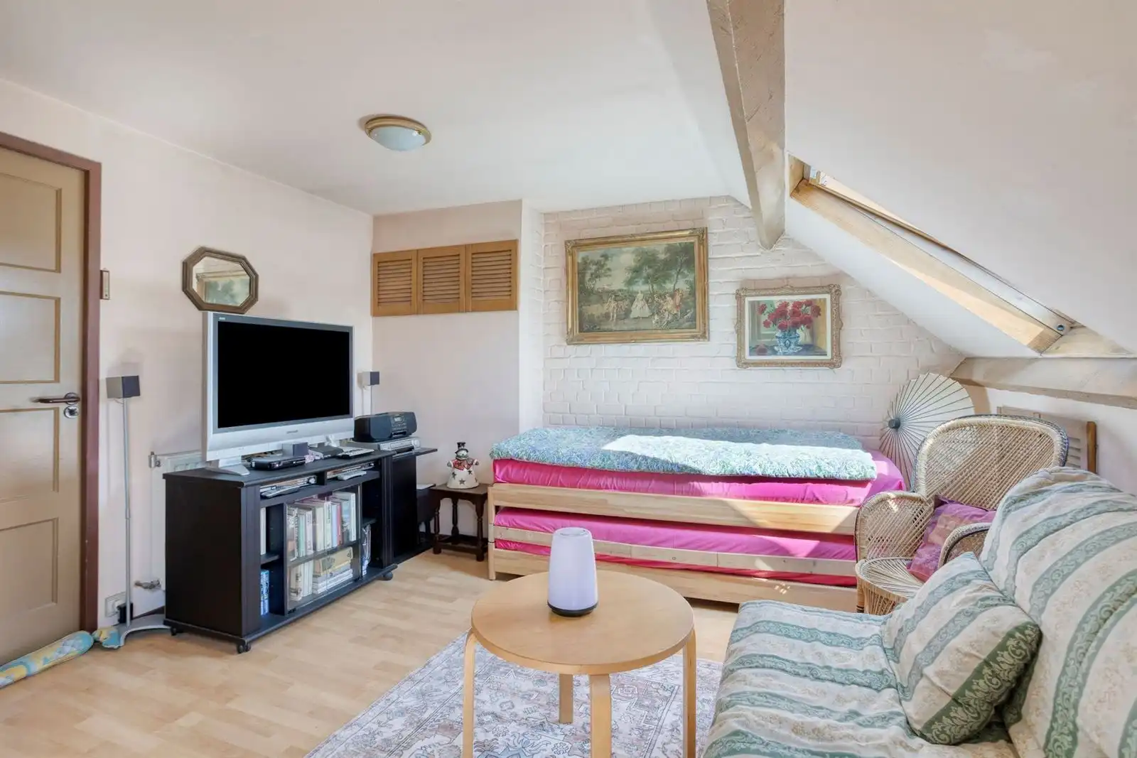 Zeer goed onderhouden woning met 3 slaapkamers, bureau + prive staanplaats  foto 28