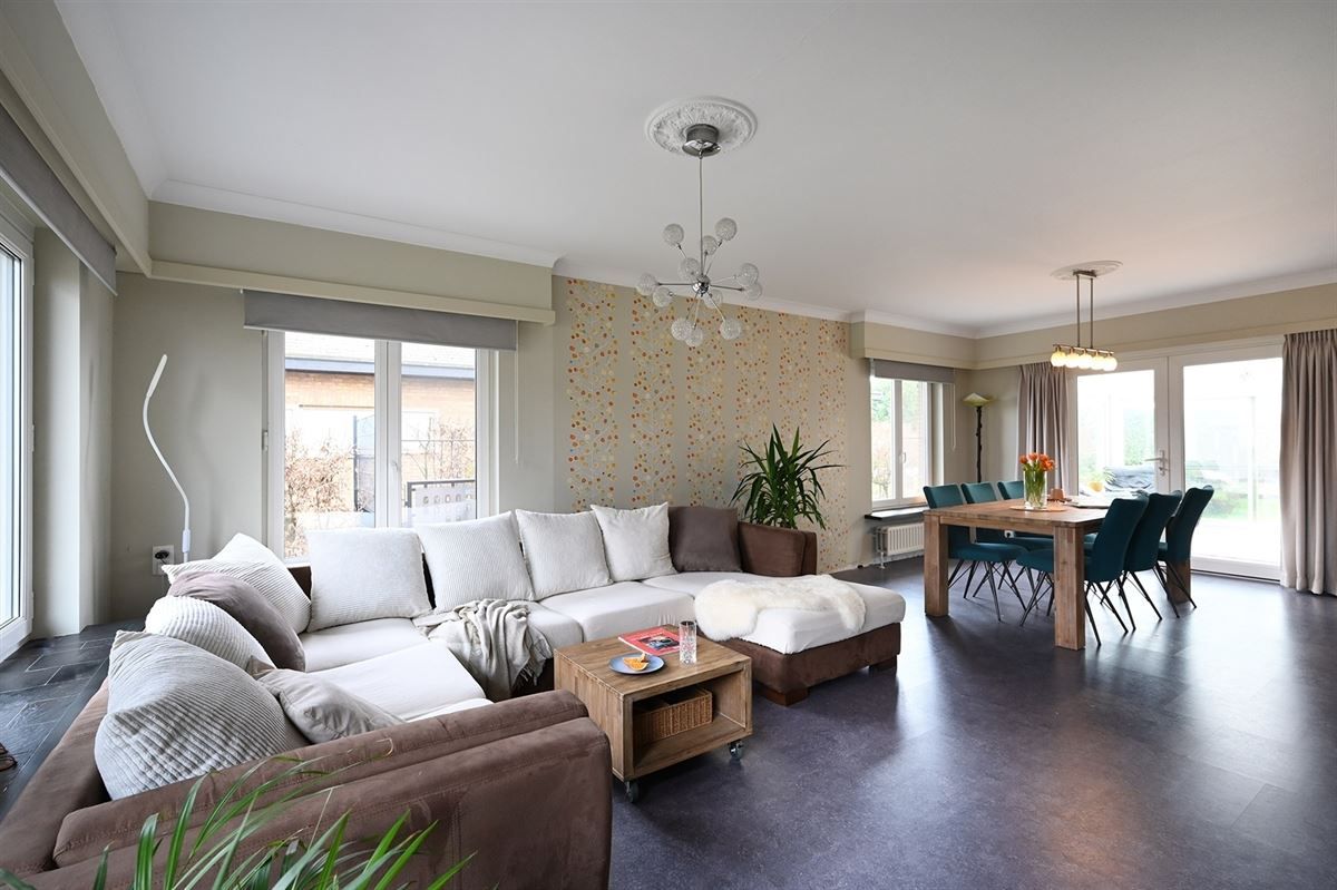 Villa op mooi perceel  foto 3