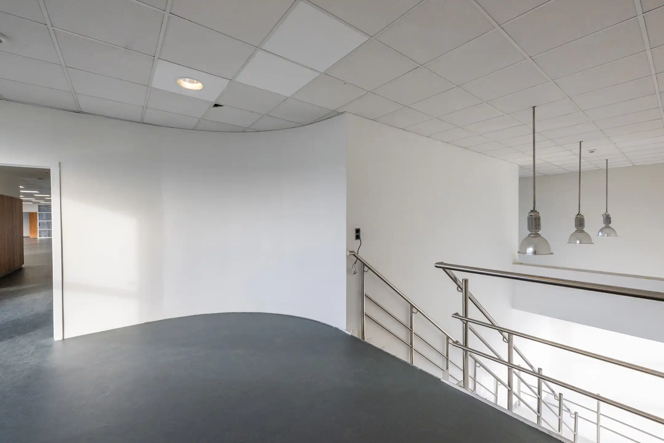 Kantoor te huur foto 6