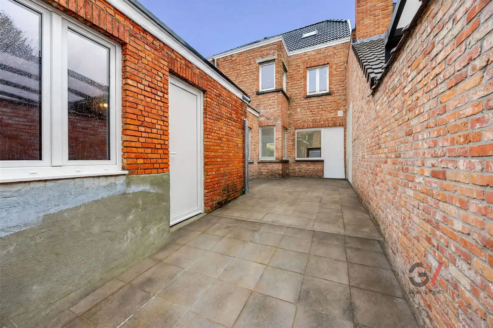 Gerenoveerde woning foto 30