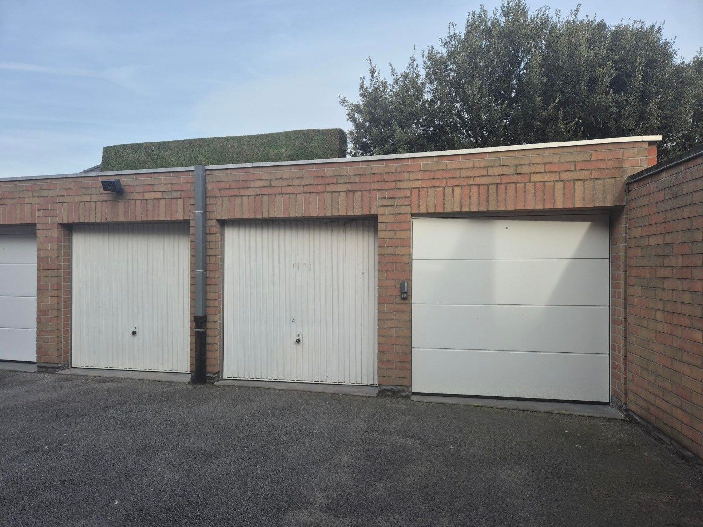 Gesloten garagebox foto 2