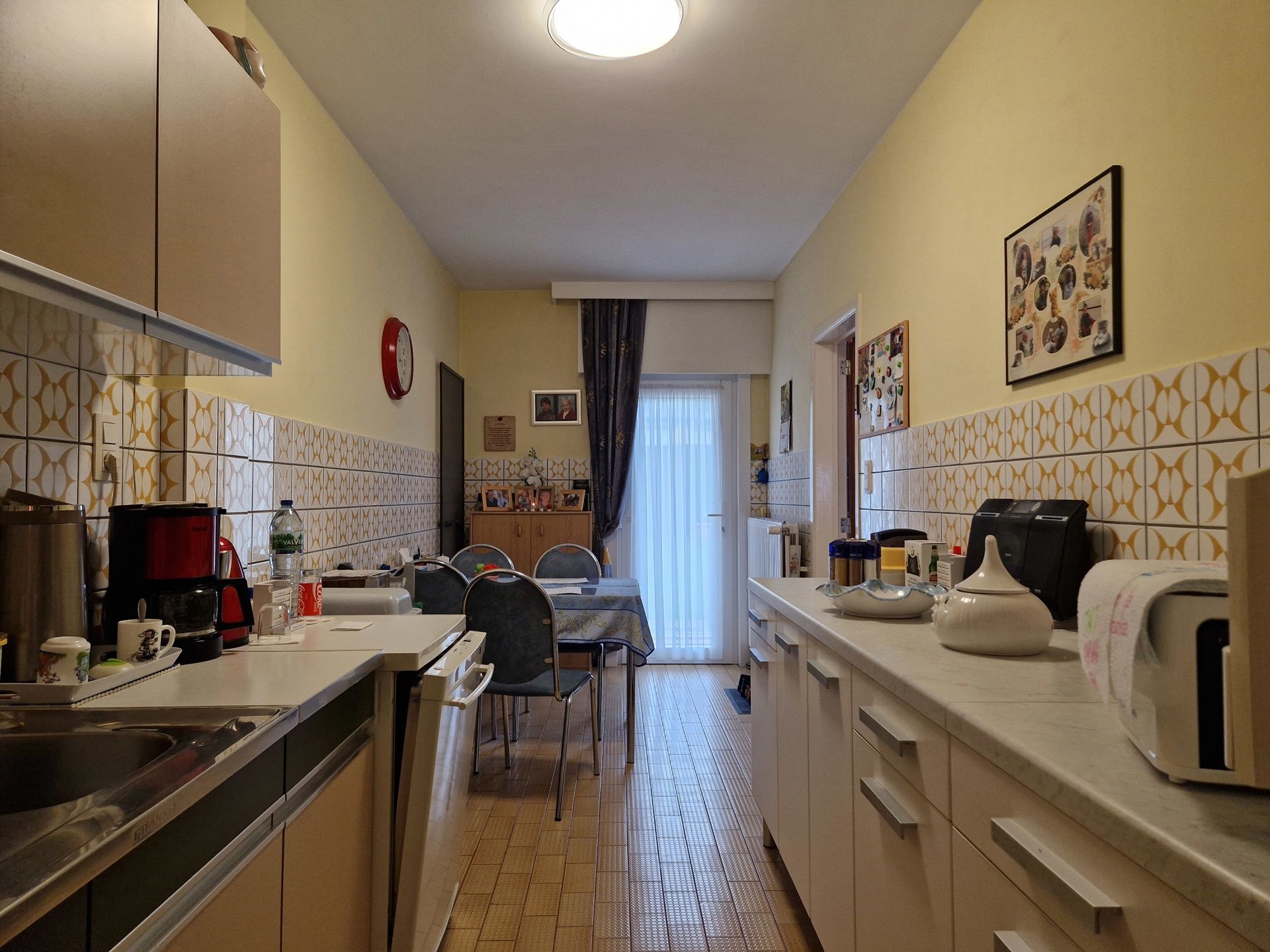 GELIJKVLOERS APPARTEMENT MET 2 KAMERS & TUIN, CENTRUM ZELLIK foto 9