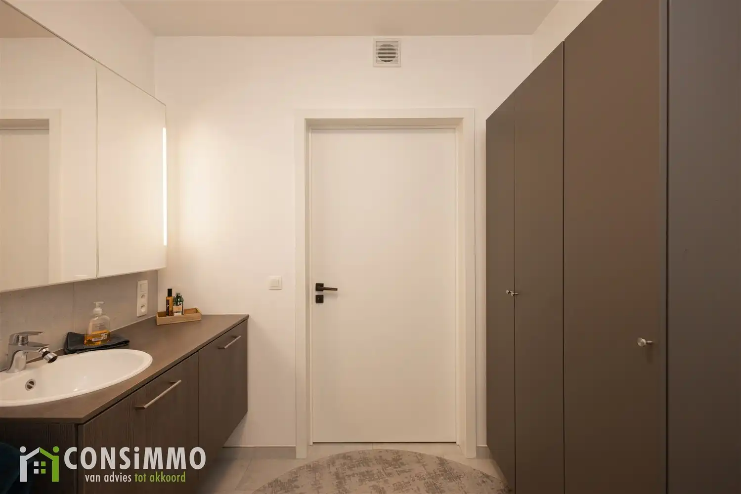 Exclusief en instapklaar appartement in Portavida Campus Genk foto 22