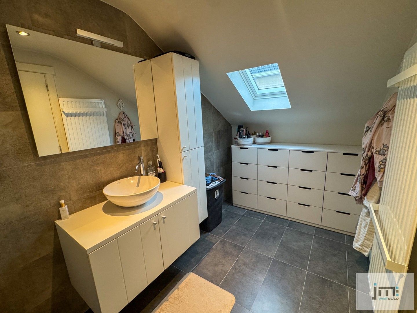 Instapklaar appartement ( 3 slaapkamers) foto 10