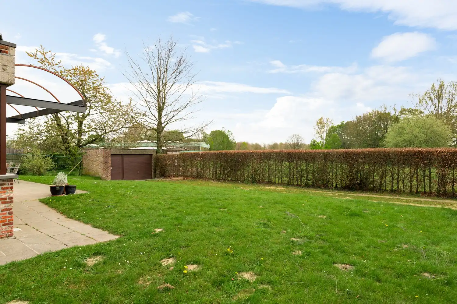 Open bebouwing met 4 slaapkamers, 2 badkamers en tuin in Borsbeek! foto 26