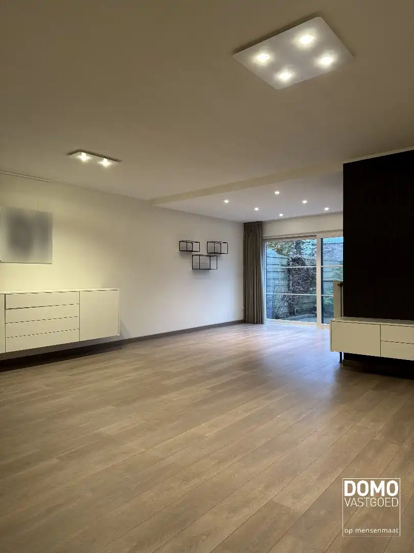 GEZELLIGE RIJWONING NABIJ HET CENTRUM VAN HASSELT foto 4