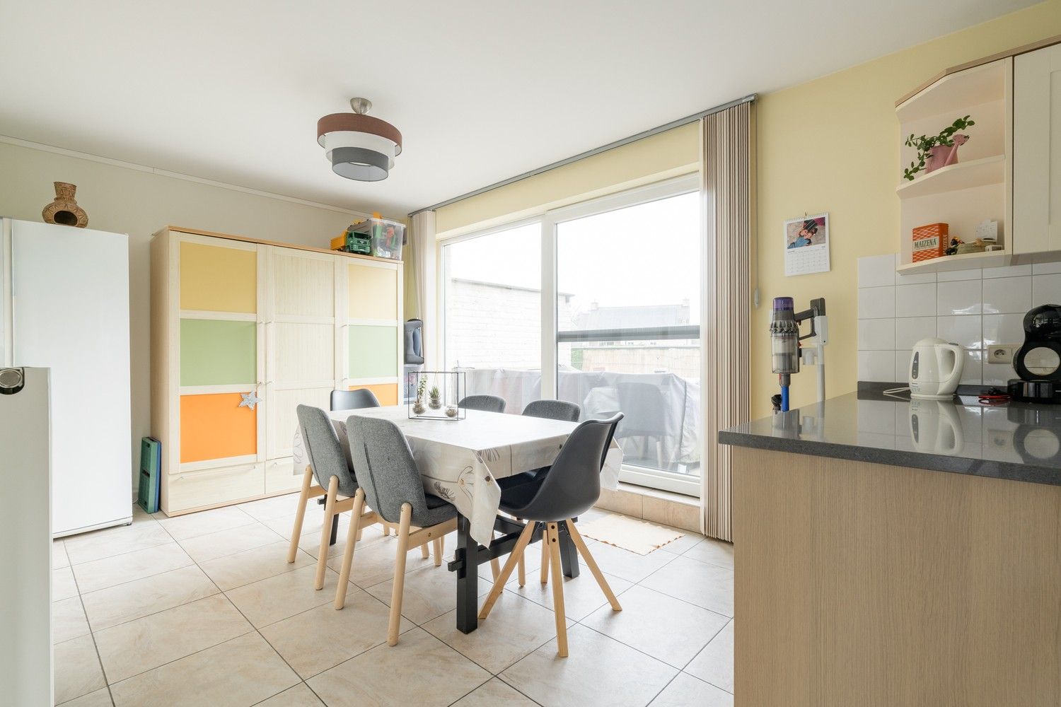 Ruim duplex appartement met 3 slaapkamers, staanplaats en berging te Pelt foto 9