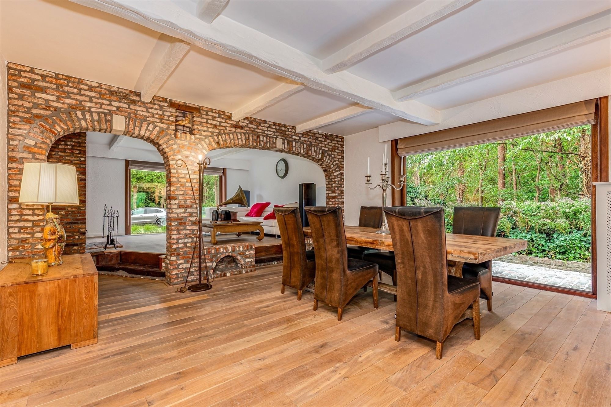 Charmante villa met 3 slaapkamers in Spaanse stijl te koop in Zoersel foto 3