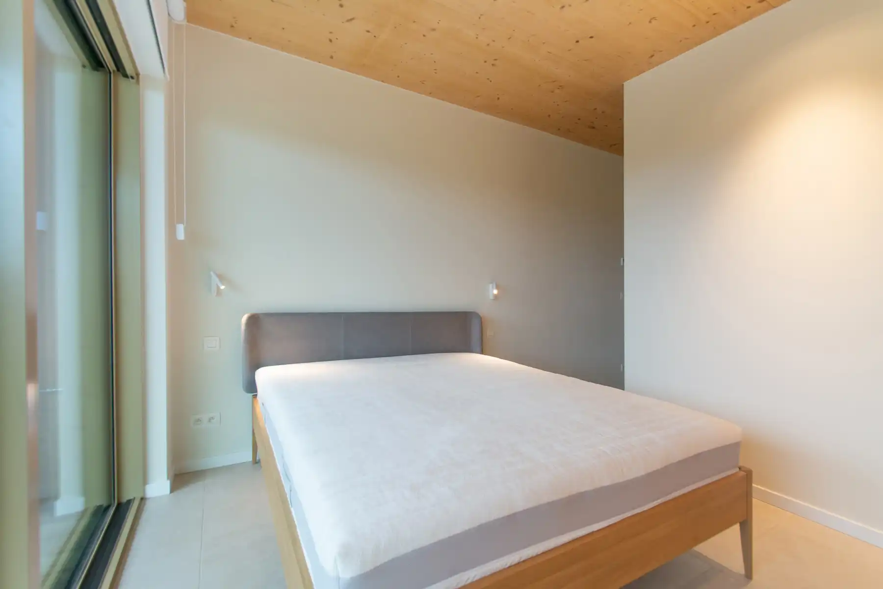 Prachtig gemeubelde 3-kamer penthouse met grote terrassen foto 19