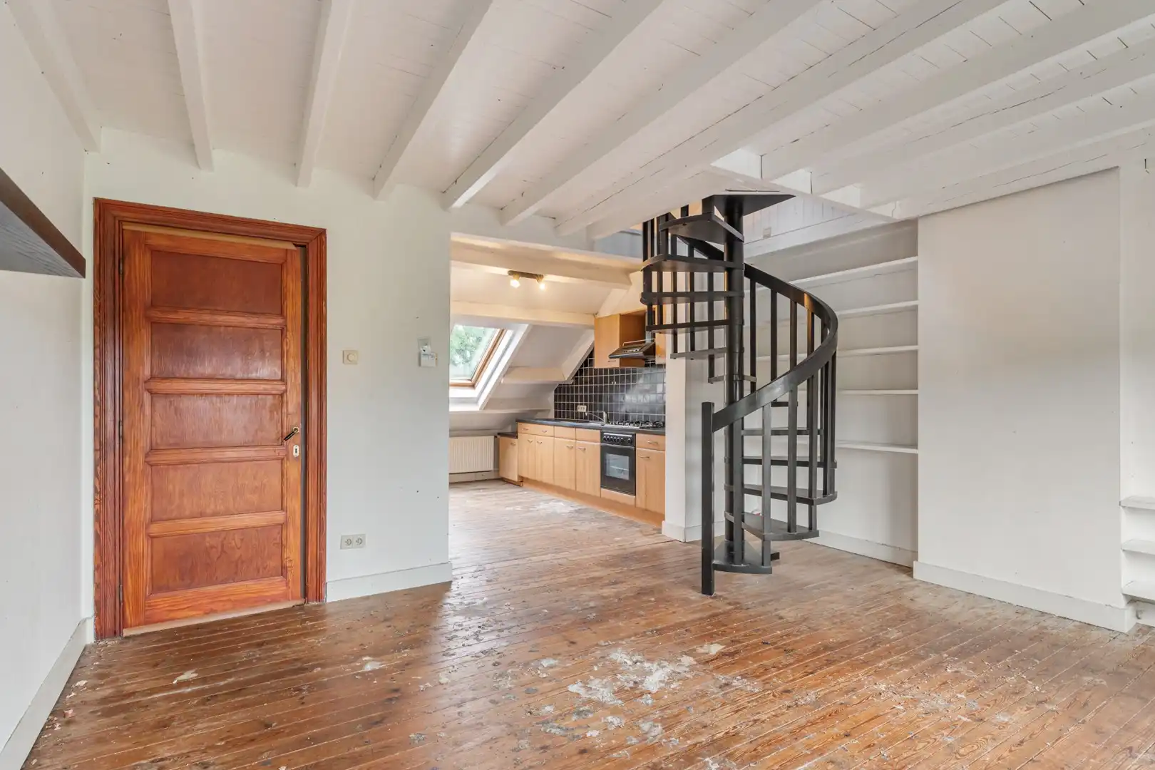 Karaktervol, 1-slaapkamerappartement te koop in Kessel-Lo. foto 6