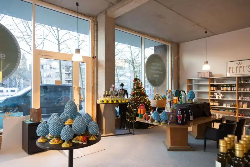 Een leuke wijnbar en verkooppunt op hét toekomstige horecaplein in Genk? Een ander creatief idee? foto 3