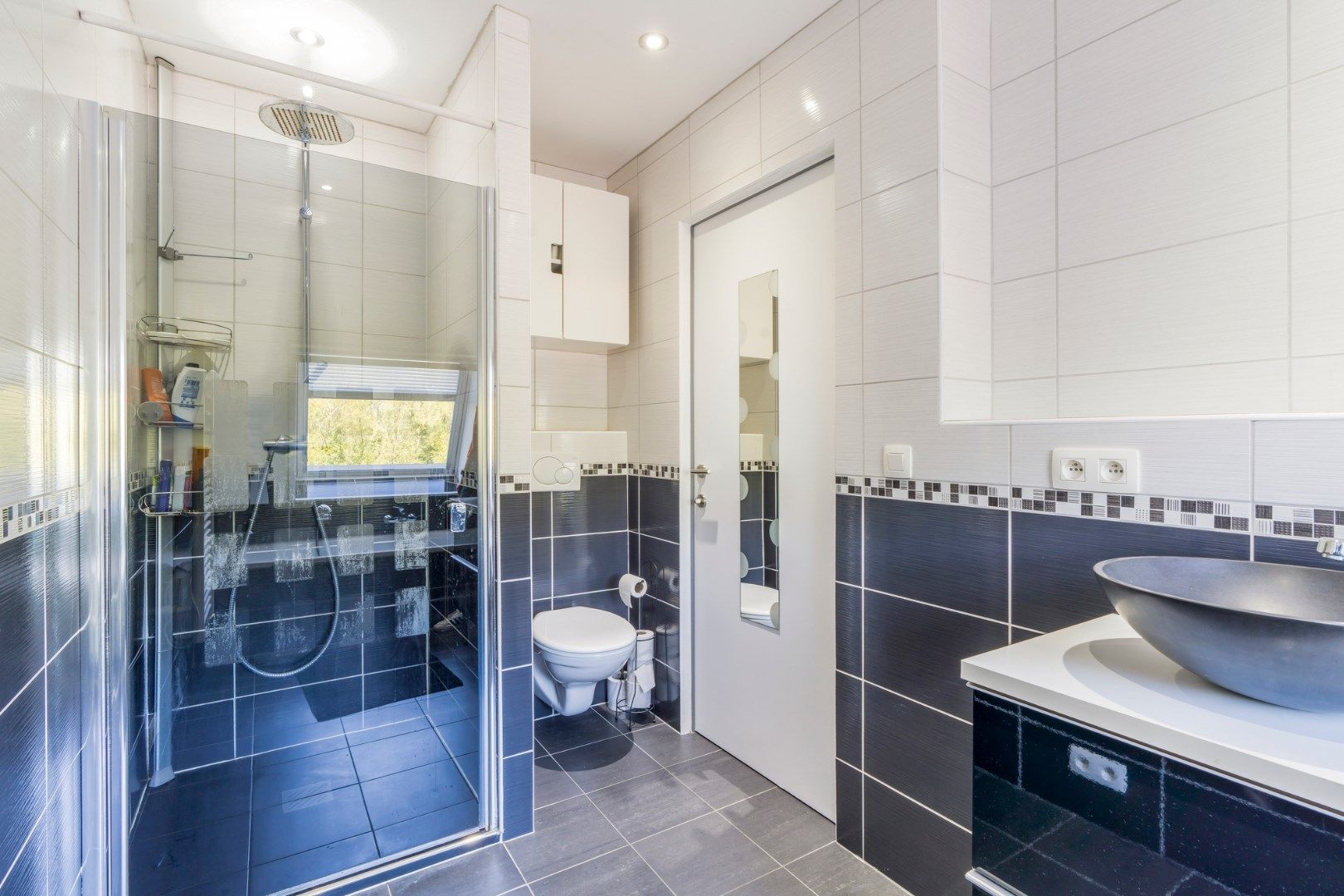 ROESBRUGGE -  Instapklare,  energiezuinige woning voorzien van 4 slaapkamers en zonnige tuin! foto 16