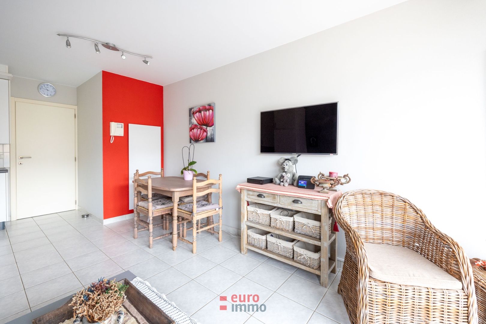 Super gezellig appartement met 1 slaapkamer én zijdelings zeezicht vanop het terras. foto 6