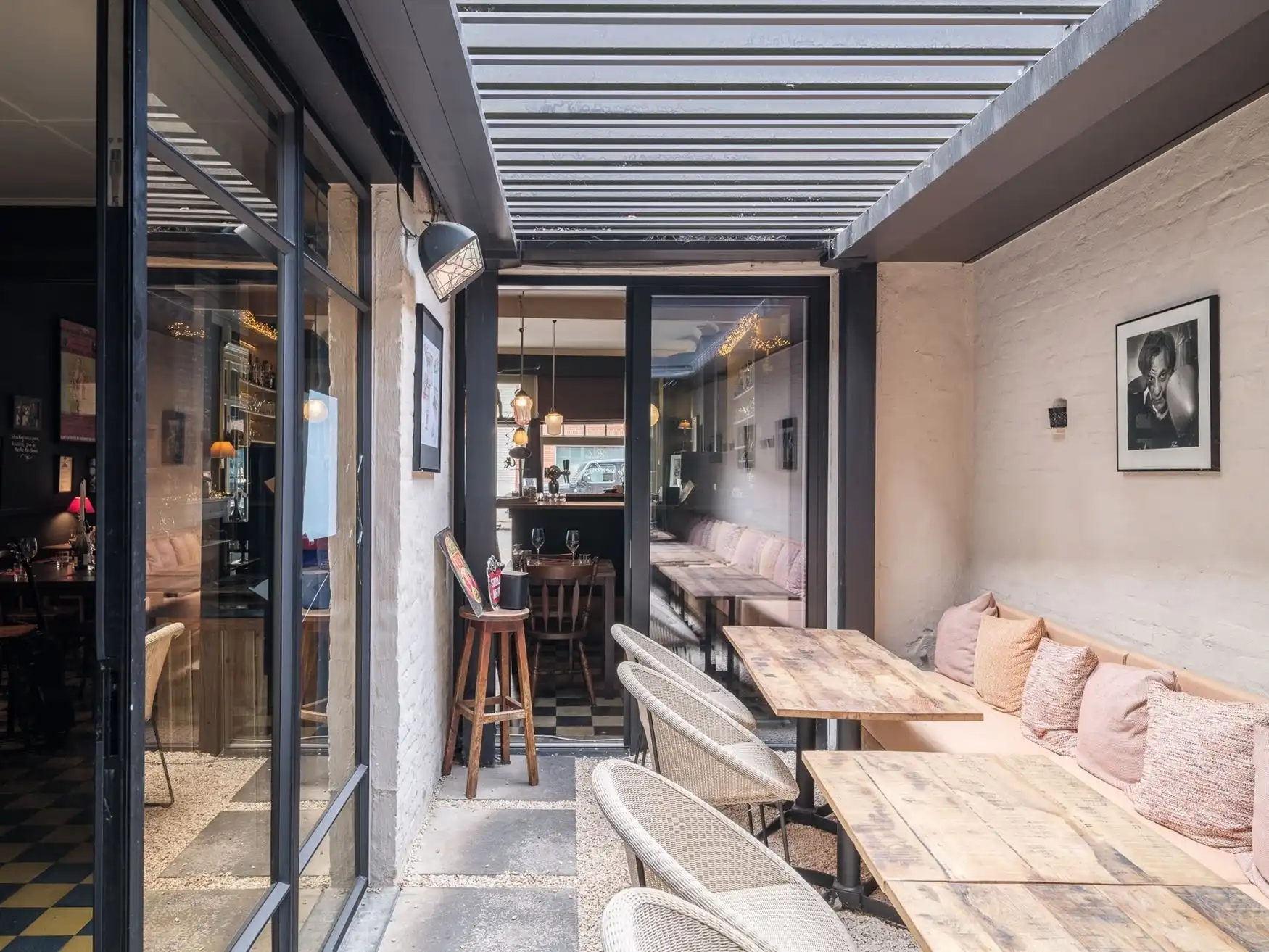 Unieke vastgoedkans in hartje Hansbeke. foto 13