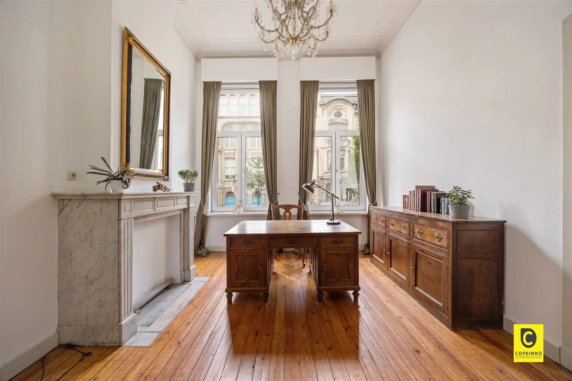 Karaktervol appartement met stadskoer te Zurenborg foto 2