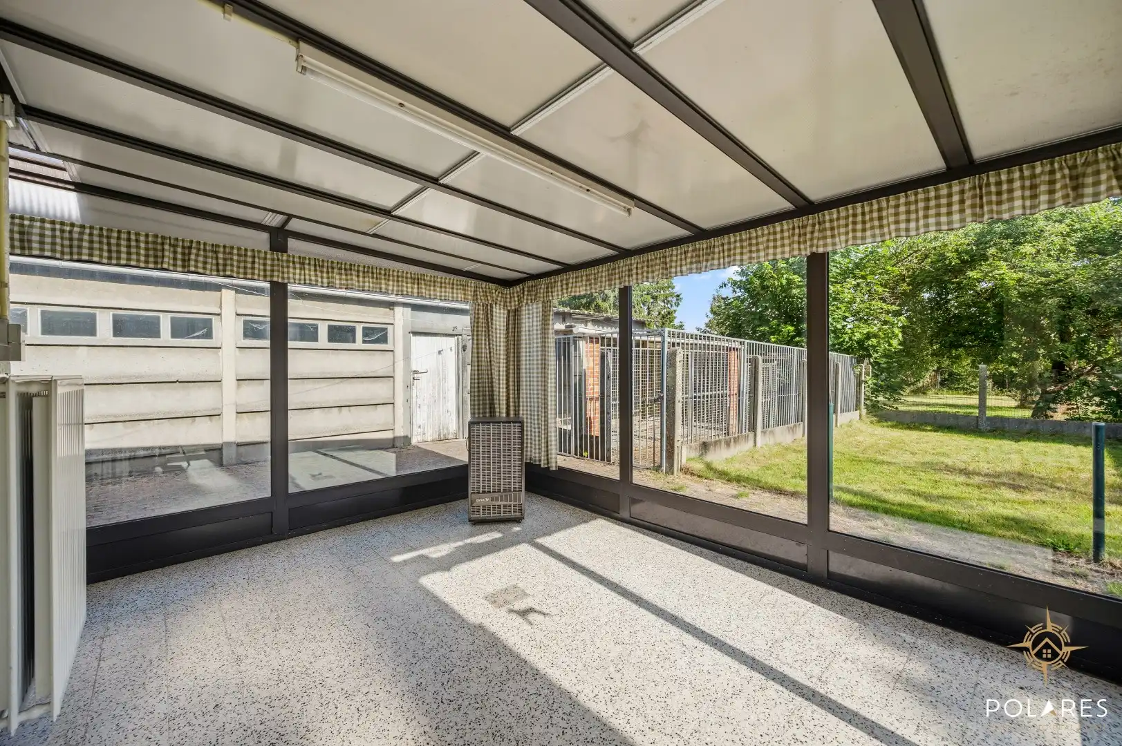 Woning op ruim perceel in doodlopende straat foto 12