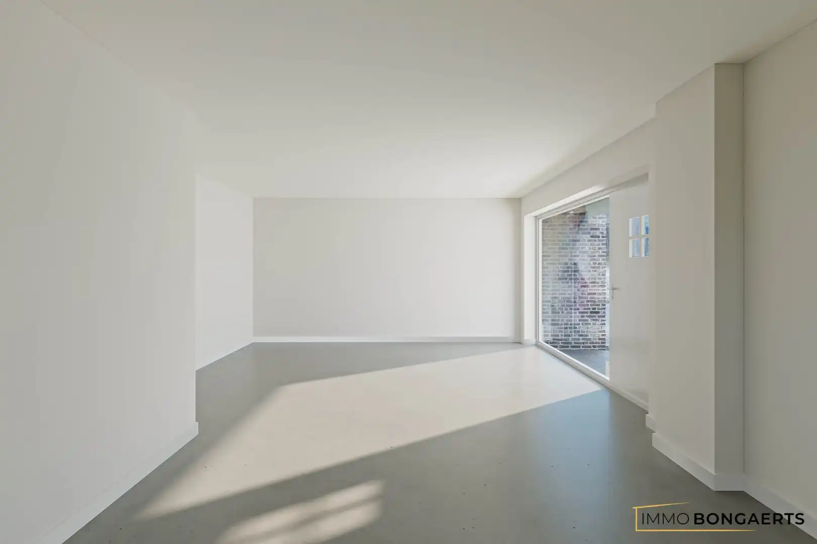 Prachtig afgewerkte woning met praktijkruimte foto 29