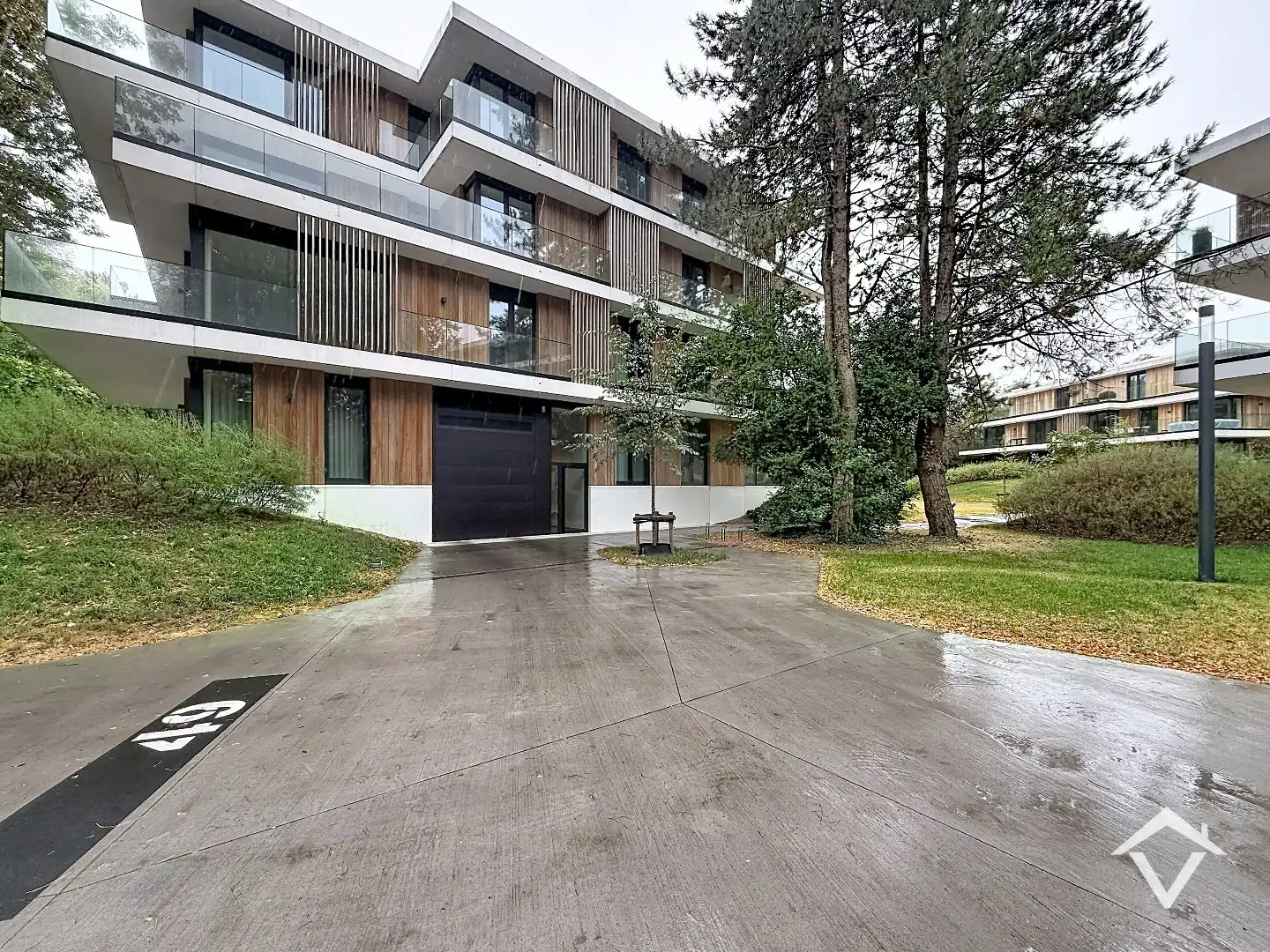 Prachtige penthouse met twee slaapkamers, autostaanplaats en zonnig terras te Rumbeke foto 25
