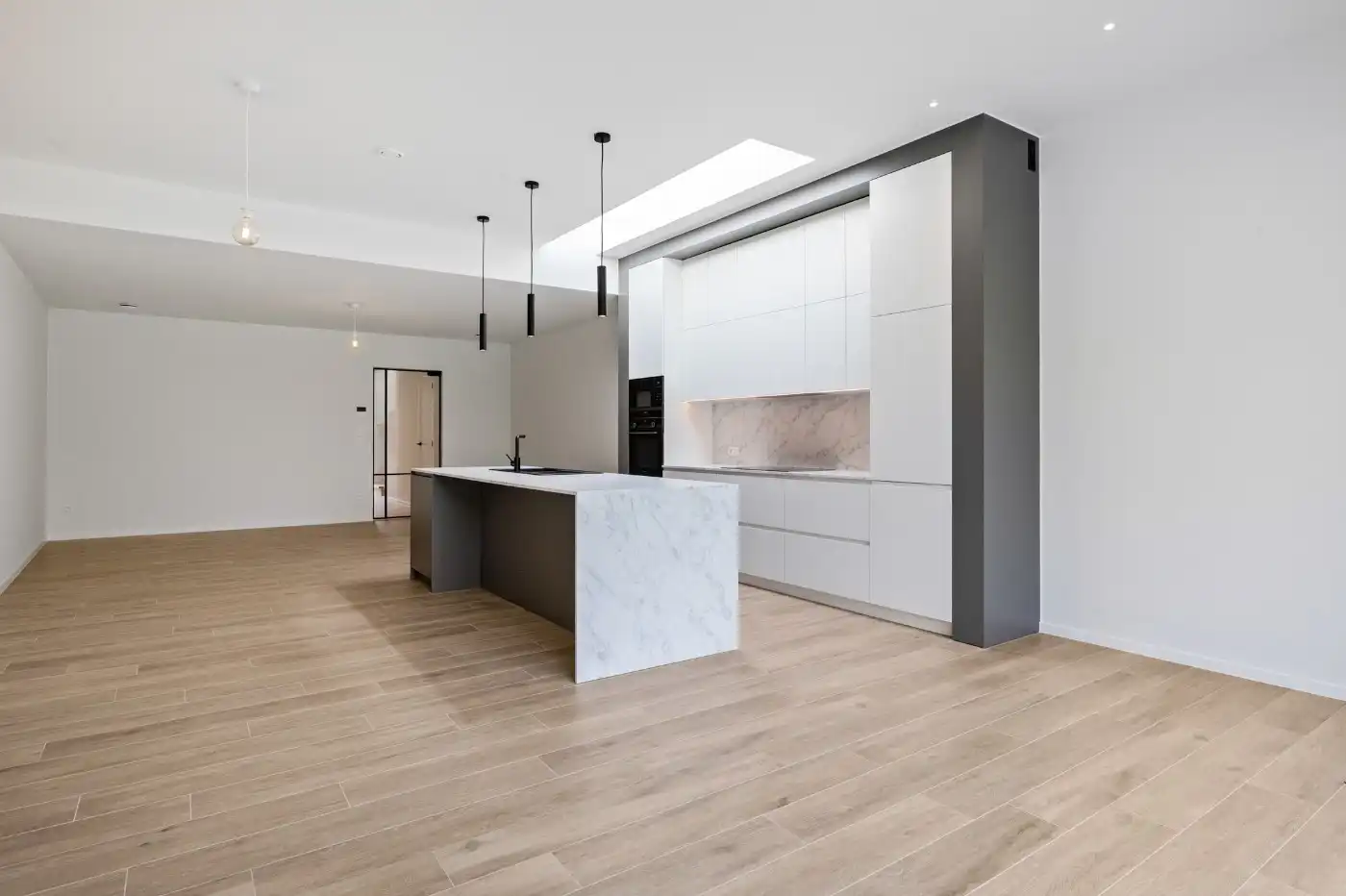 Ruime nieuwbouwwoning met 3 slpk., grote tuin en inpandige garage foto 6