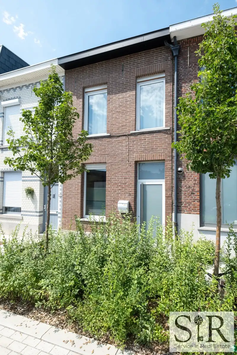 Huis te koop foto {{pictureIndex}}