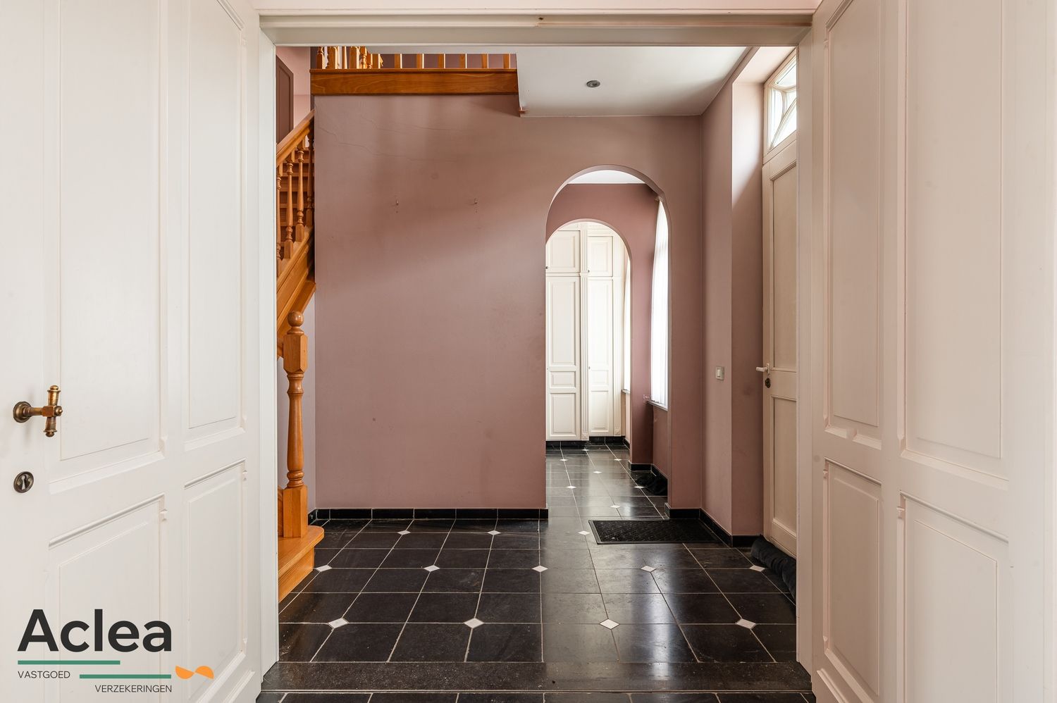 Statige burgerwoning met ruime tuin in het dorp van Watervliet foto 3