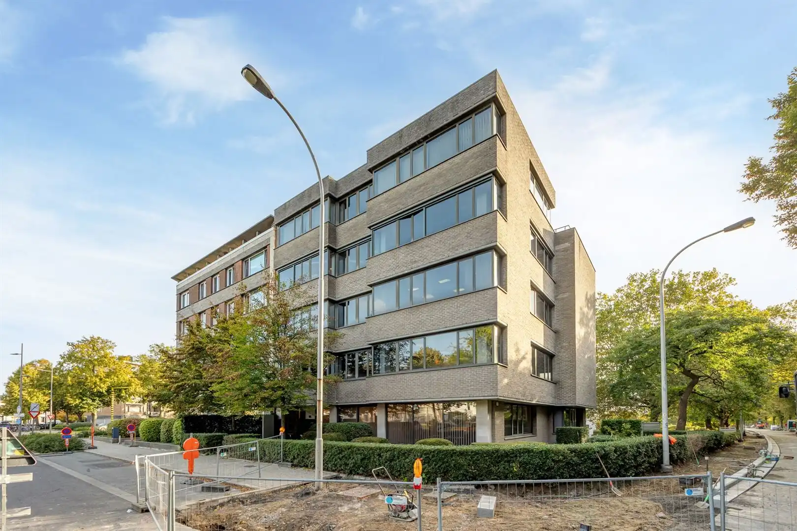 Instapklare kantoorruimte van 235 m² nabij E19 en A12  foto 18