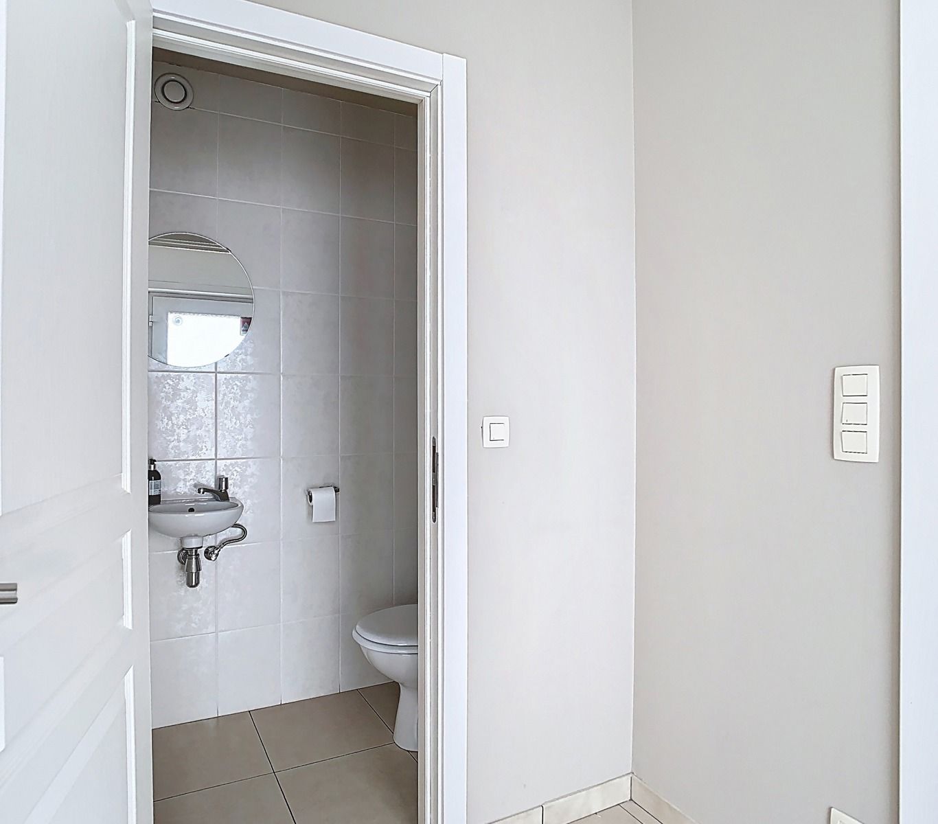 Recente, halfopen én Instapklare Woning met 3 SLPK én tuin! foto 7