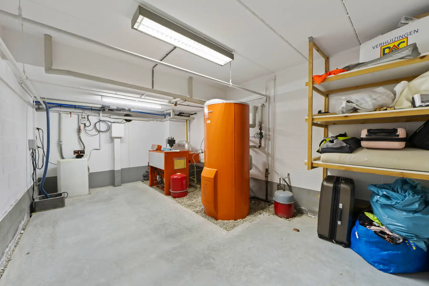 MODERNE VILLA MET 5 SLAAPKAMERS EN ONDERHOUDSVRIENDELIJKE TUIN foto 45