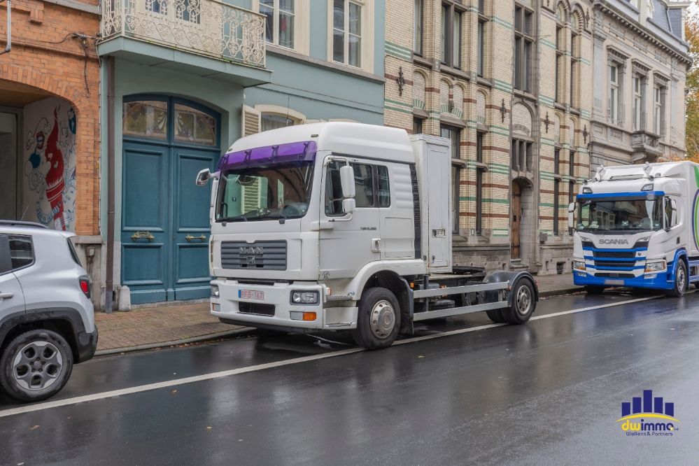 Complete markthandel in vleeswaren te koop - Oost-Vlaanderen foto 4