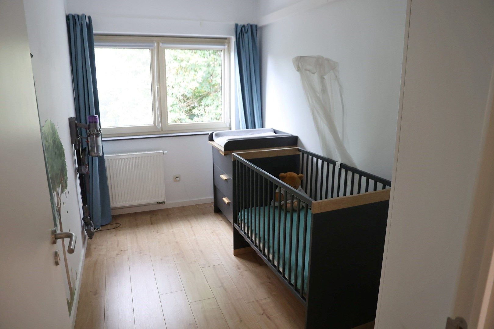 Instapklare eengezinswoning met 4slaapkamers op privaat woonerf te koop! foto 11