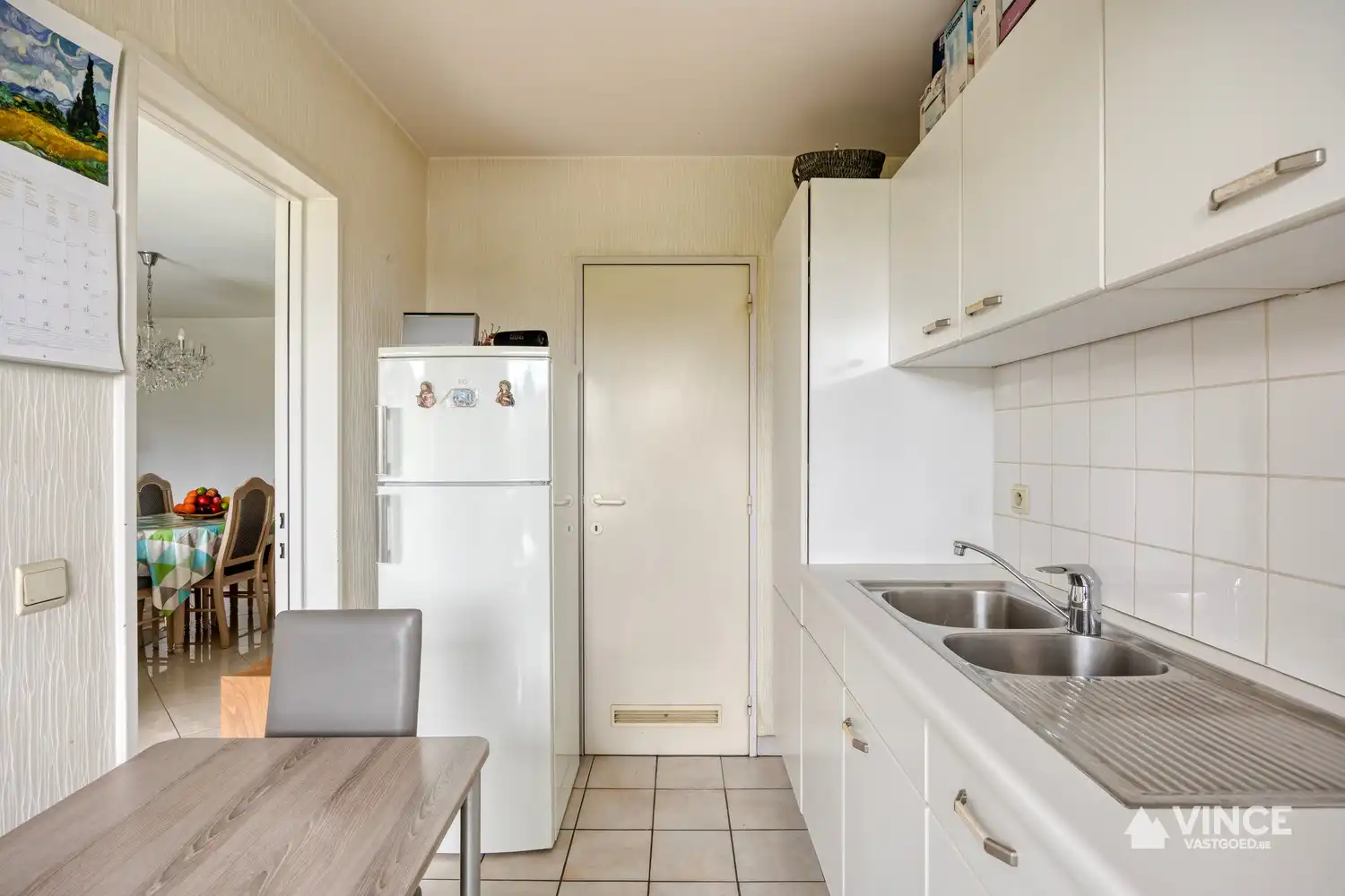 Instapklaar appartement met terras op toplocatie in Ekeren foto 7