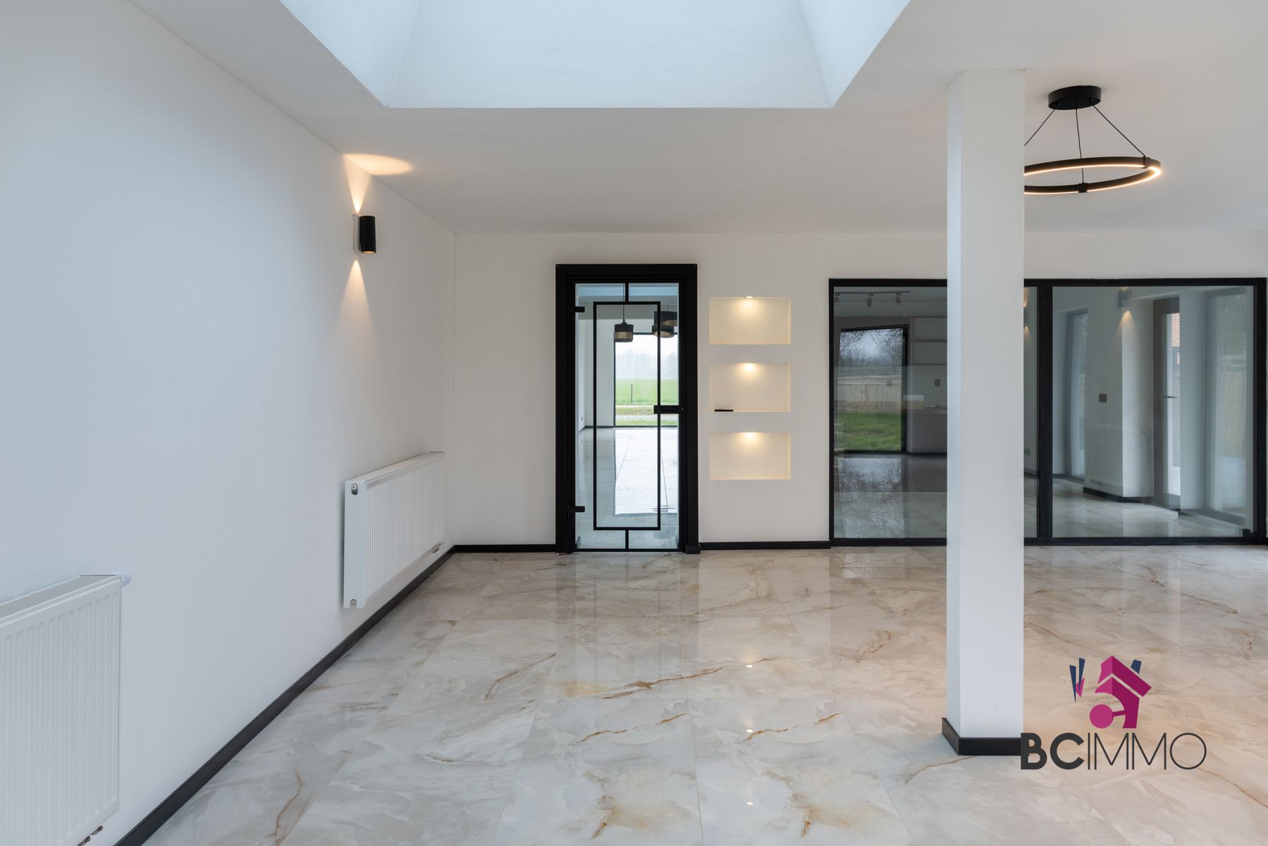 Ruime gerenoveerde woning in Hasselt-Kuringen foto 15