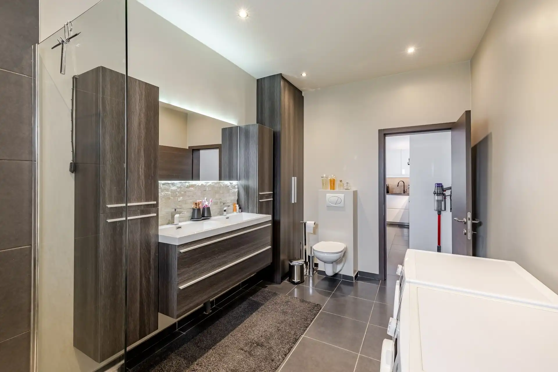 Prachtig gerenoveerde woning met 3 slks en tuin  foto 11