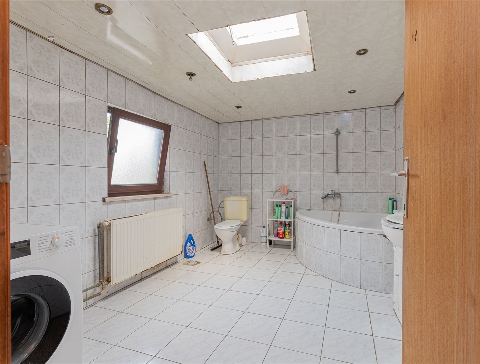 Volwaardige gezinswoning met 5 slaapkamers en 2 badkamers foto 11