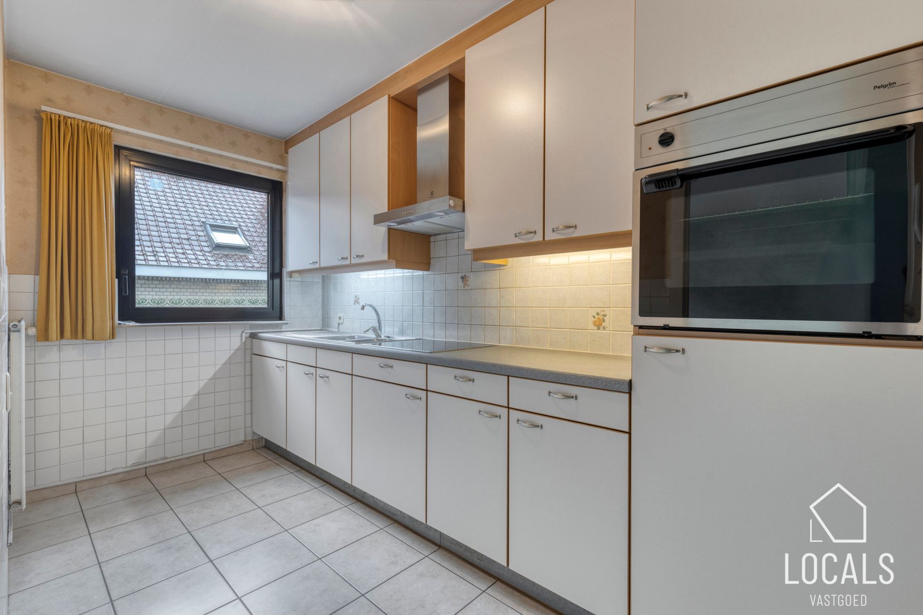 Appartement met staanplaats en 2 slaapkamers in het centrum foto 5