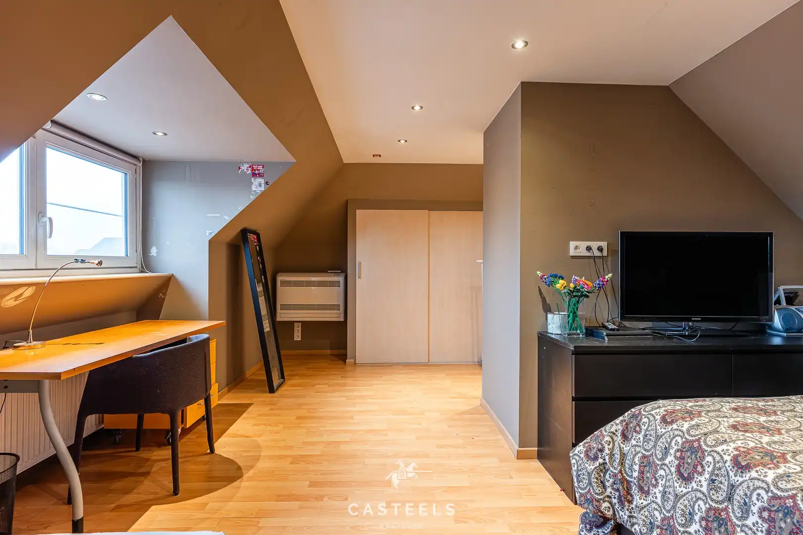 Met smaak gerenoveerde woning te koop in Gavere foto 12