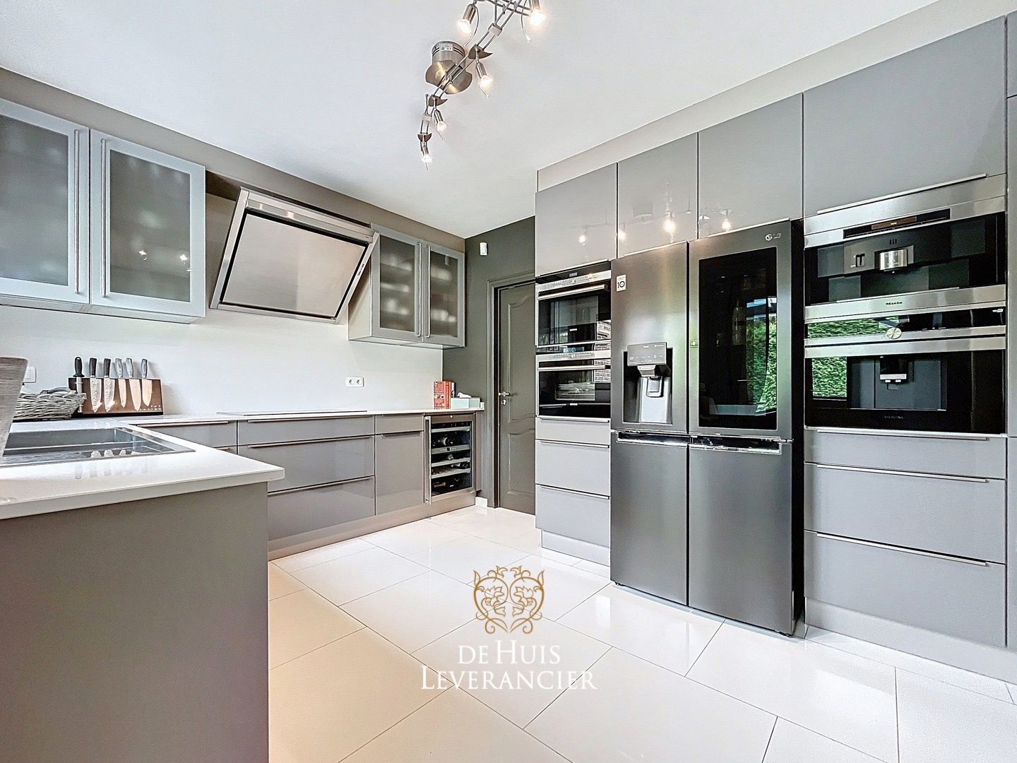 Exclusief wonen in Kontich ? Luxe, rust & ruimte met tuin met zwembad te koop ! foto 12