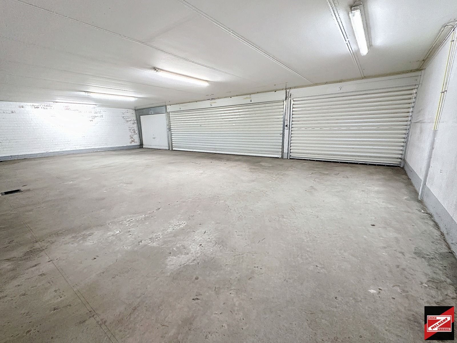 Garage te koop foto 2