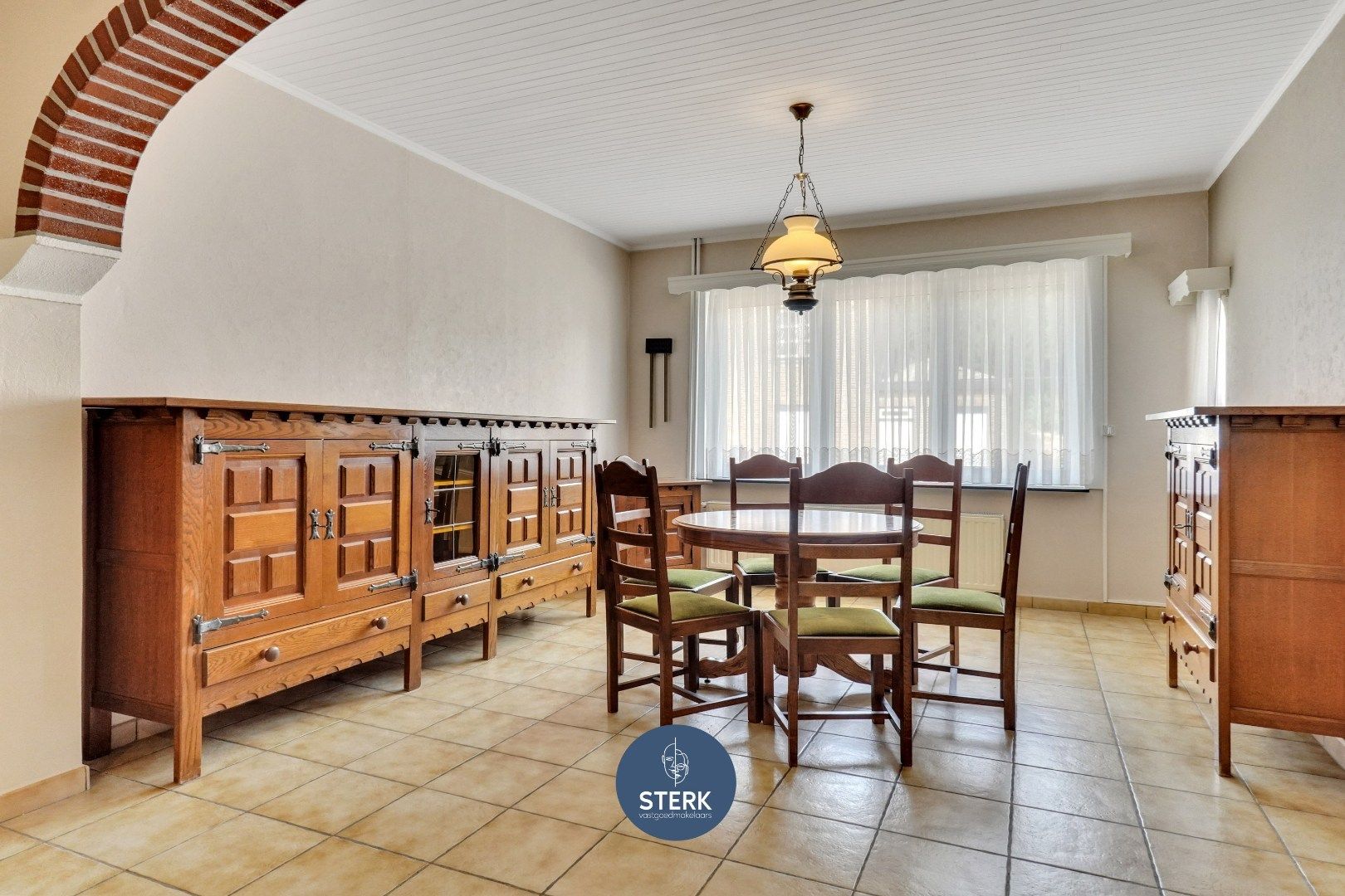 VERZORGDE GEZINSWONING OP EEN ONDERHOUDSVRIENDELIJK PERCEEL IN UIKHOVEN !  foto 7