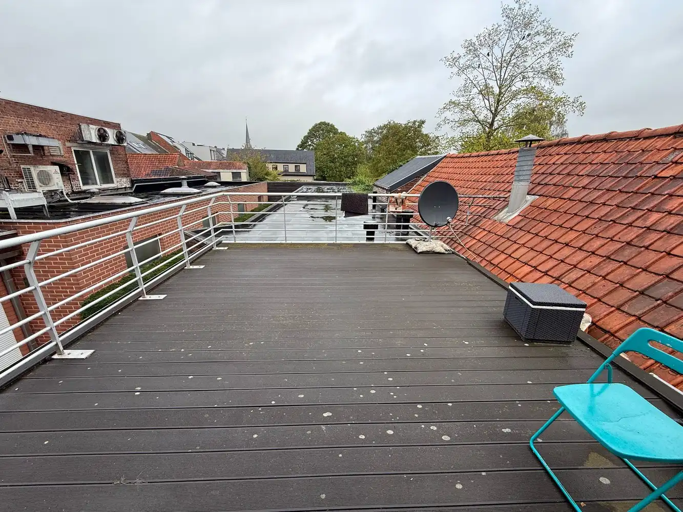 Recent appartement met 1 slaapkamer en heel ruim terras! Unieke investeringskans of ideaal startersappartement. foto 9