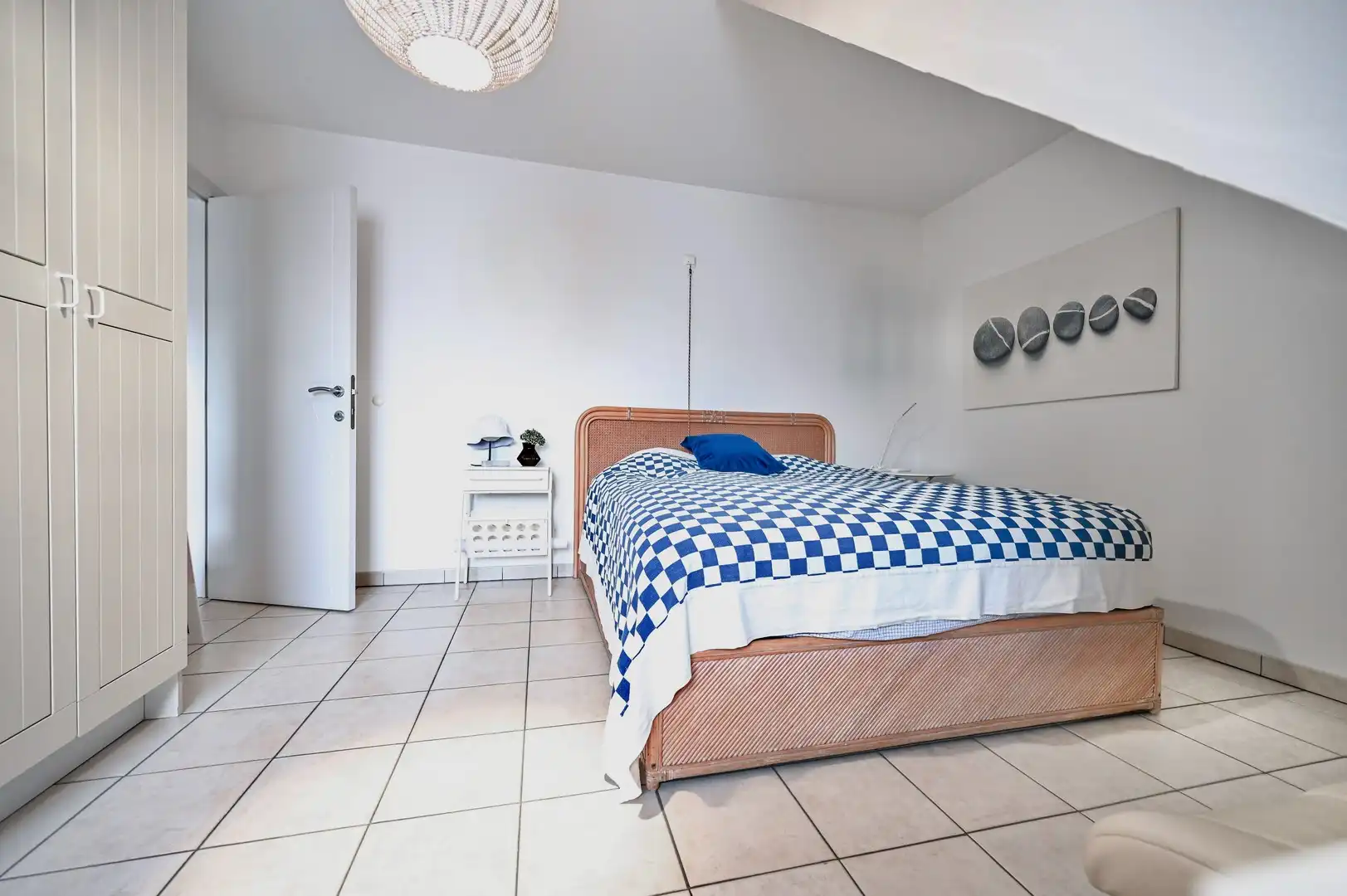 Ruim en centraal gelegen appartement met 2 slaapkamers. foto 8
